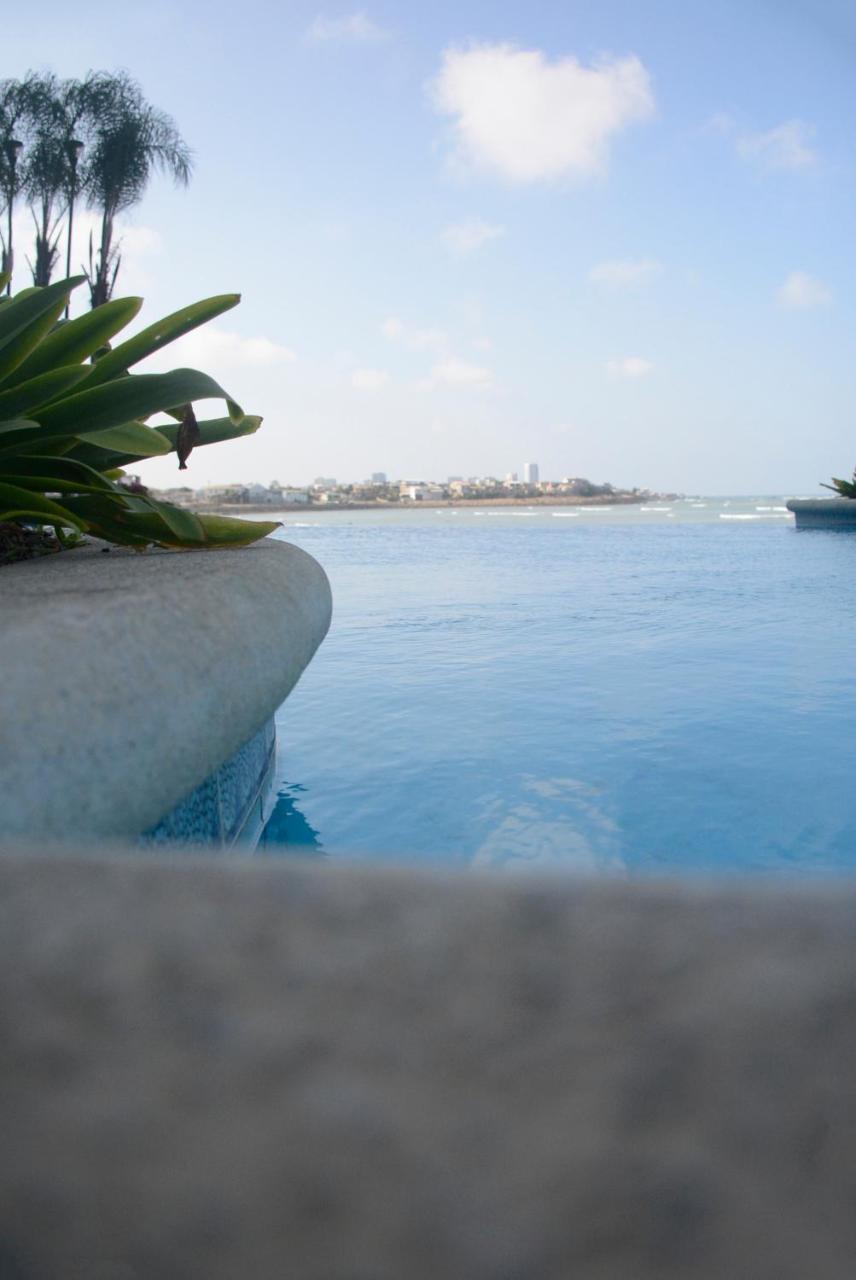 Lindo Departamento Al Pie De Playa Edificio Torre Oceanica Apartment Salinas  Bagian luar foto