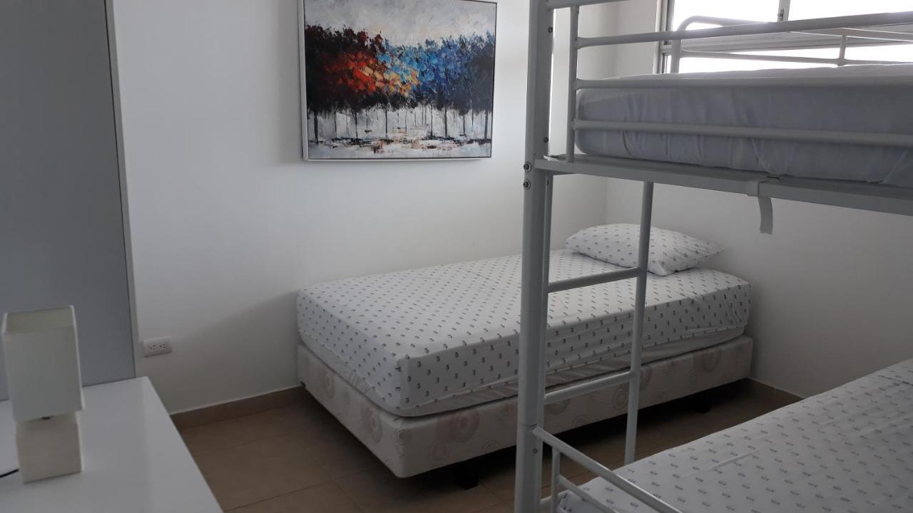 Lindo Departamento Al Pie De Playa Edificio Torre Oceanica Apartment Salinas  Bagian luar foto